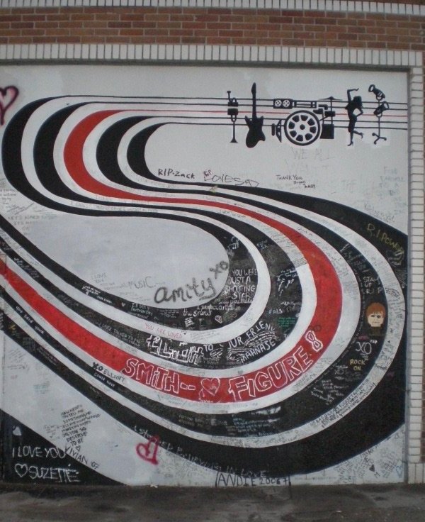 At the Elliott Smith wall in Los Angeles - 2007