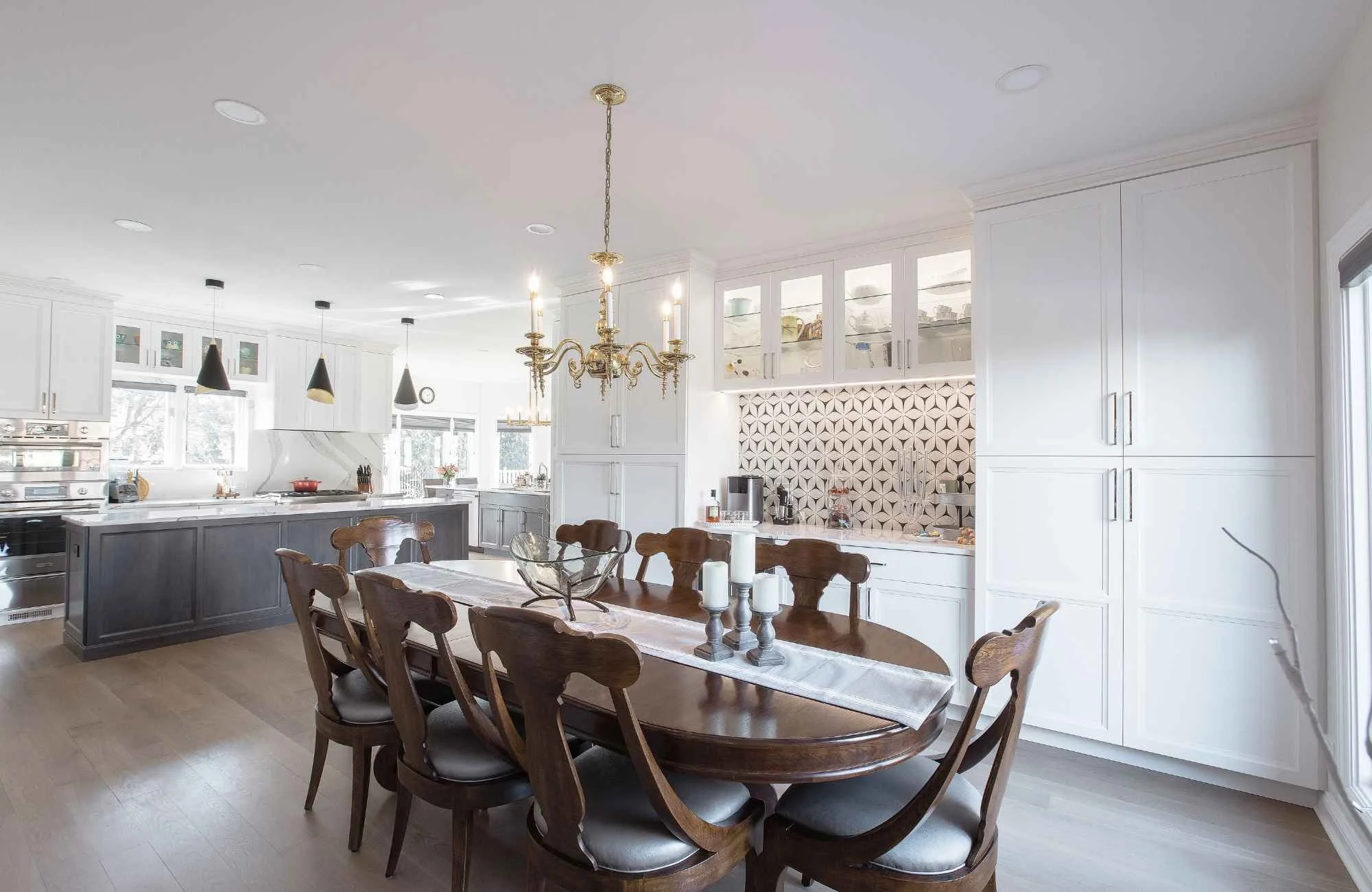 trisha-davis-designs-chicago-il-american-made-furniture-dining-room-and-kitchen-white-walls-custom-furnishings-and-cabinets-personal-home-remodel.jpg
