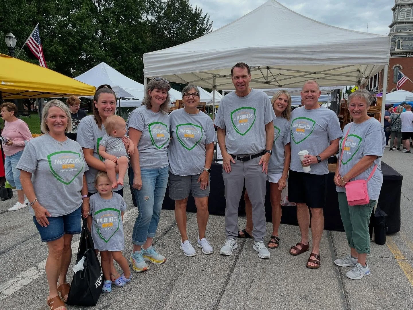 A busy weekend in our wonderful city! Another beautiful day at the farmers market, followed by the annual fundraiser for the Free Clinic of Medina County. Sunday was spent with the McPal team passing out food at Family Fun Day at Mellert Park. Gorgeo