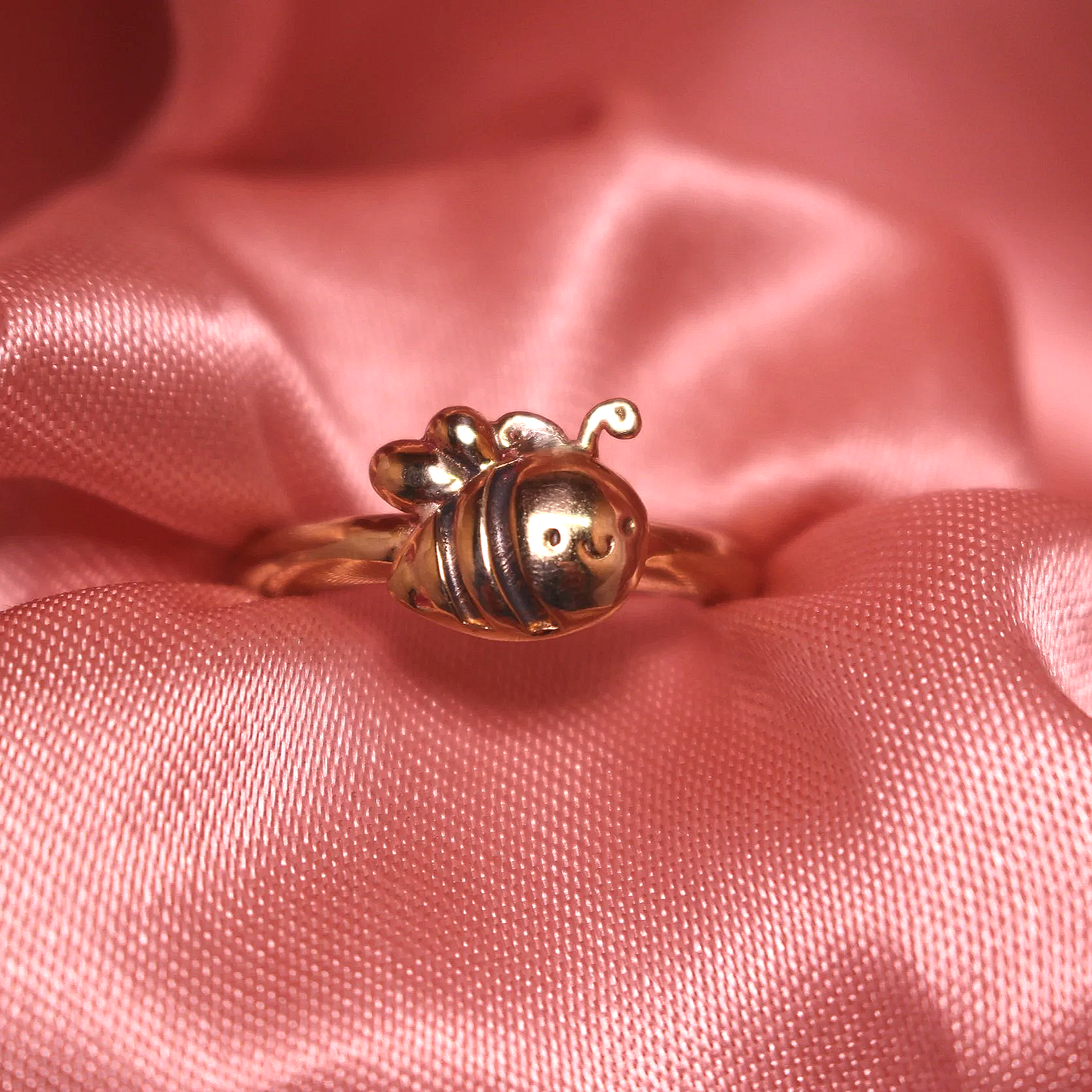 Bee Ring
