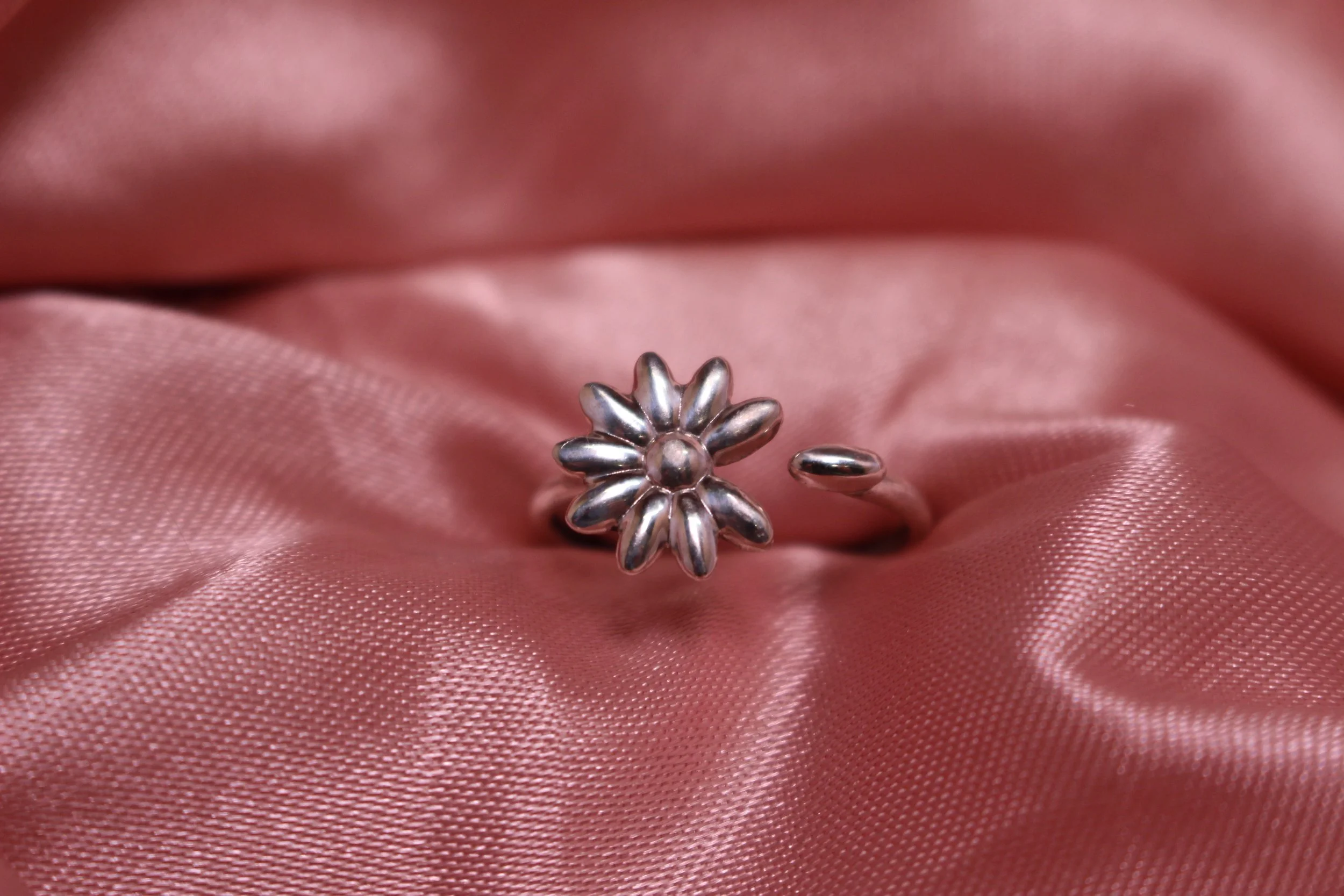 Daisy Ring - Silver 1.JPG
