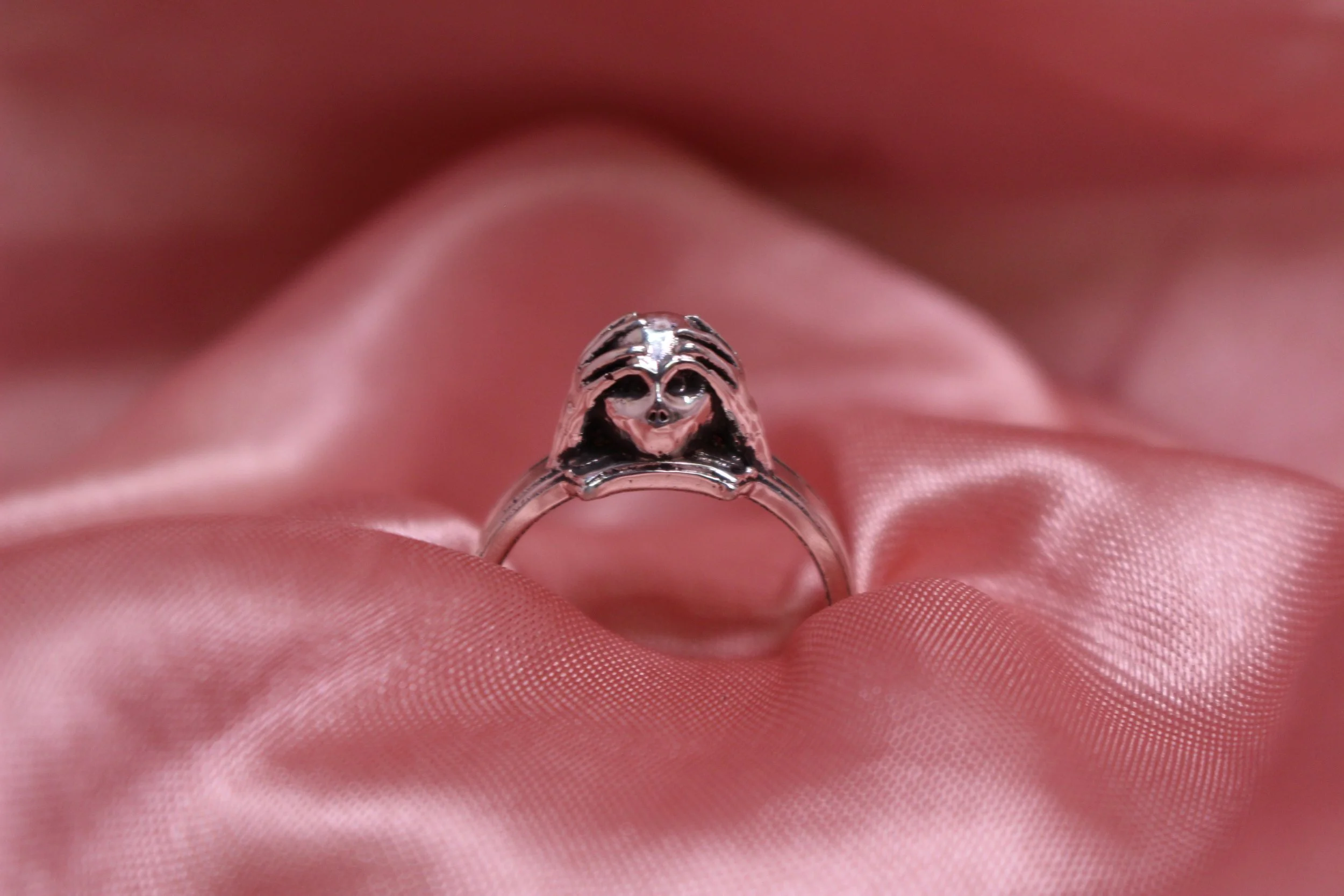 Halloween Skull Ring - Silver 2.JPG