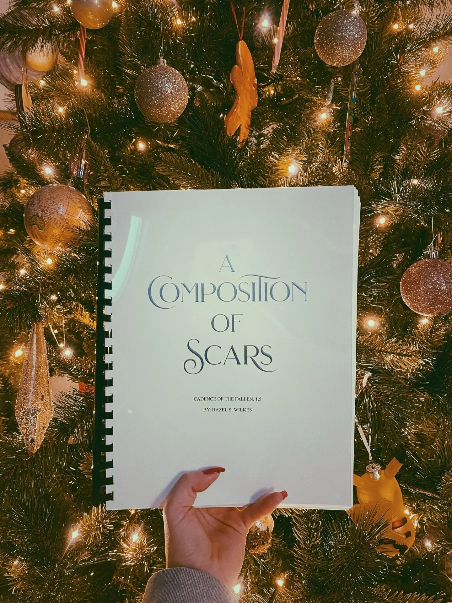 &lsquo;Twas the night before Christmas&hellip;. 🎄❤️ 
&bull;
&bull;
&bull;
I&rsquo;ll be offline all day tomorrow, so wishing everyone a slightly early very Merry Christmas ✨ atop of eating too many cookies, drinking too much coffee by the fireplace,