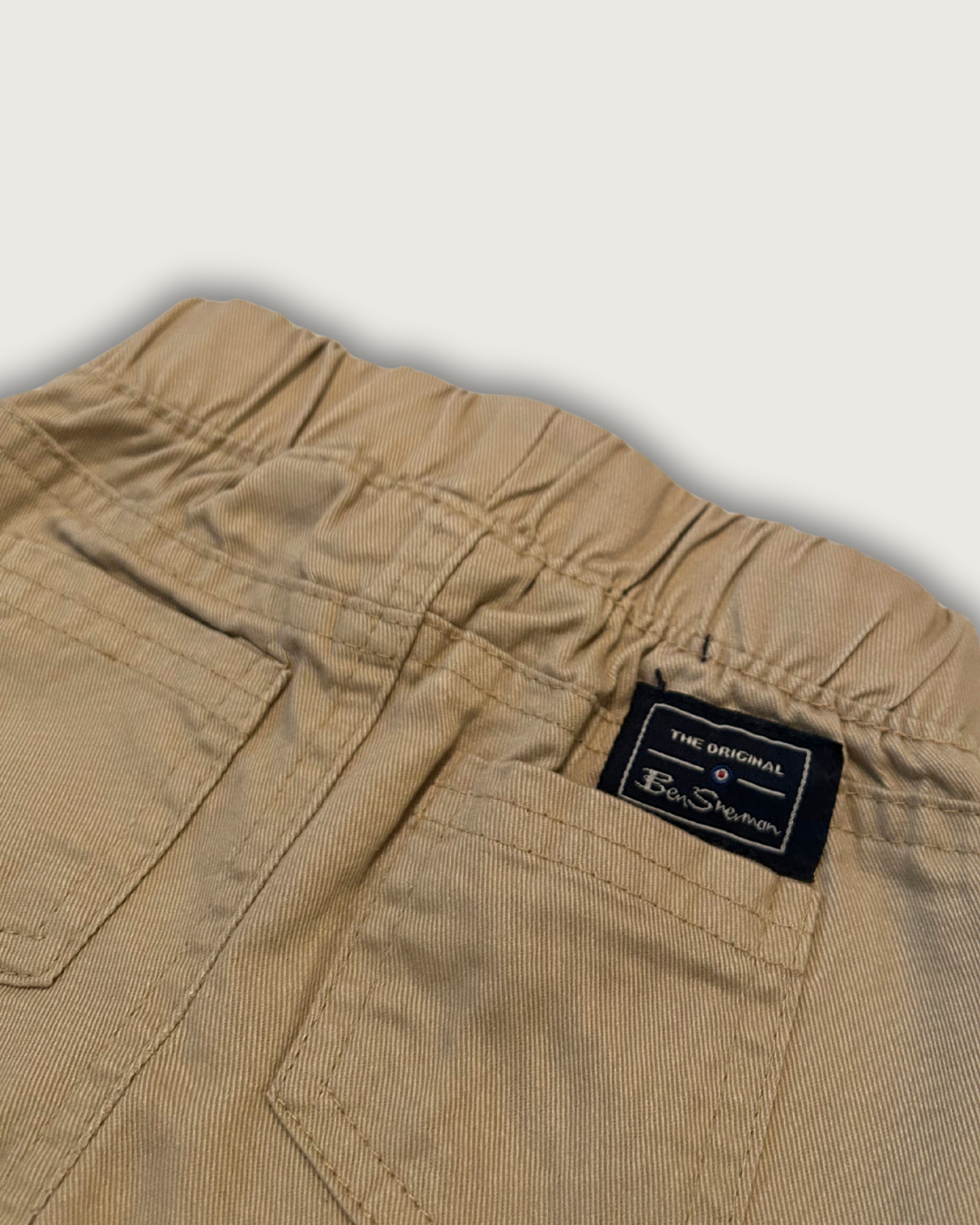 Beige Modern About Me Animated Instagram Post - 2025-07-19T171410.606.png