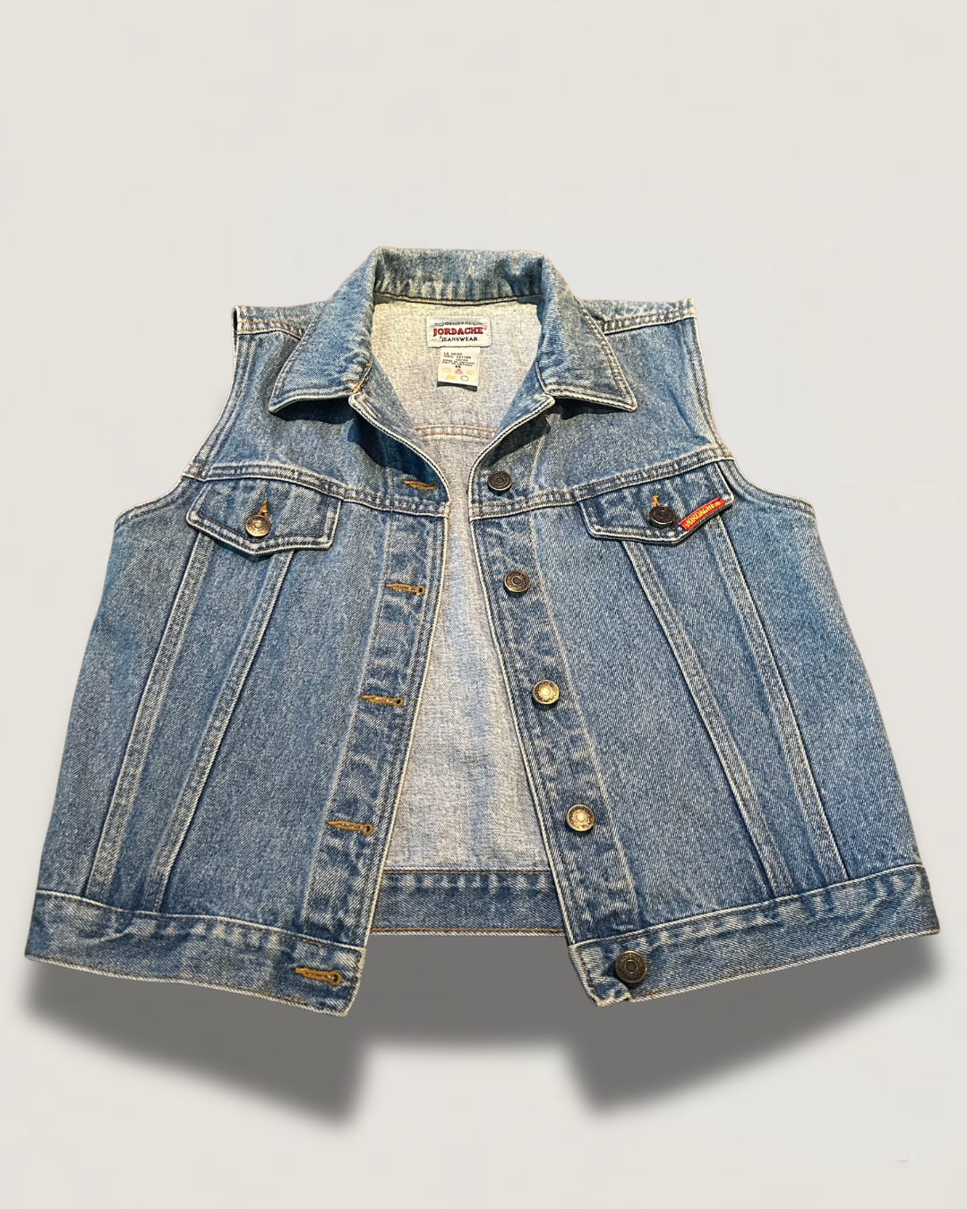 Zuri's got threads - 2026-10-21T153746.040.png