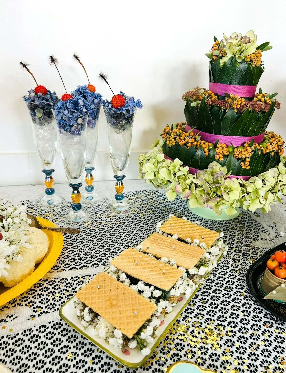🍁 Another flashback to our 2025 Autumn Flower Show - colour and texture in abundance, with a healthy dose of awe and wonder.
Come &amp; check out our Autumn Flower Show this coming weekend - you never know what you might find!

⏰ Saturday 11th April