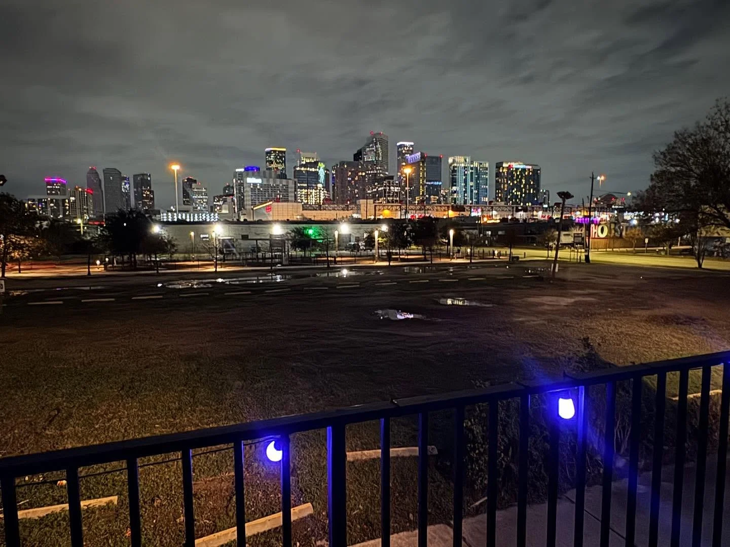 📸🫶🏼✨H-Town Vibe🤘🏼🌃 #houston #houstonskyline #htown #eado