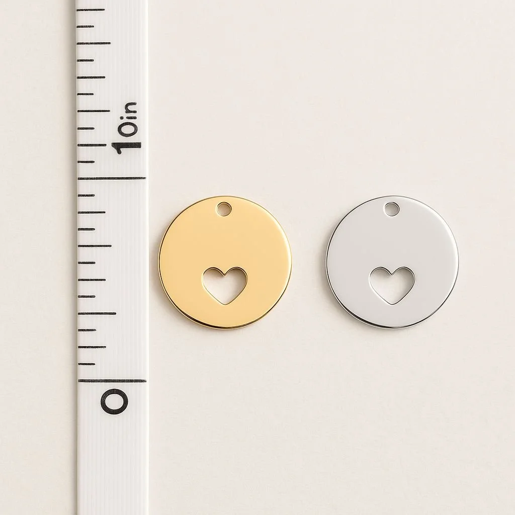 circle heart pendant.jpg