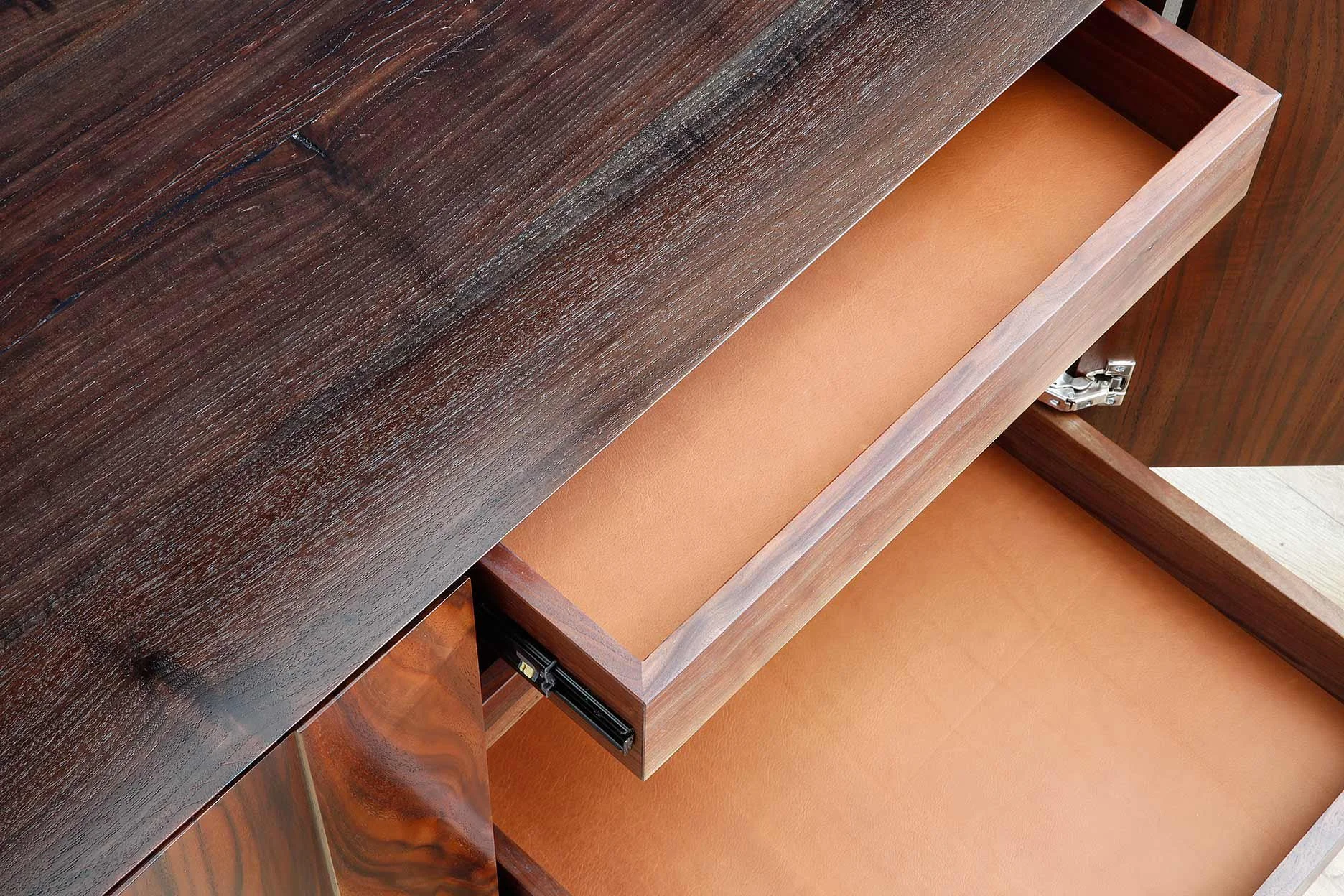 Credenza-7.jpg