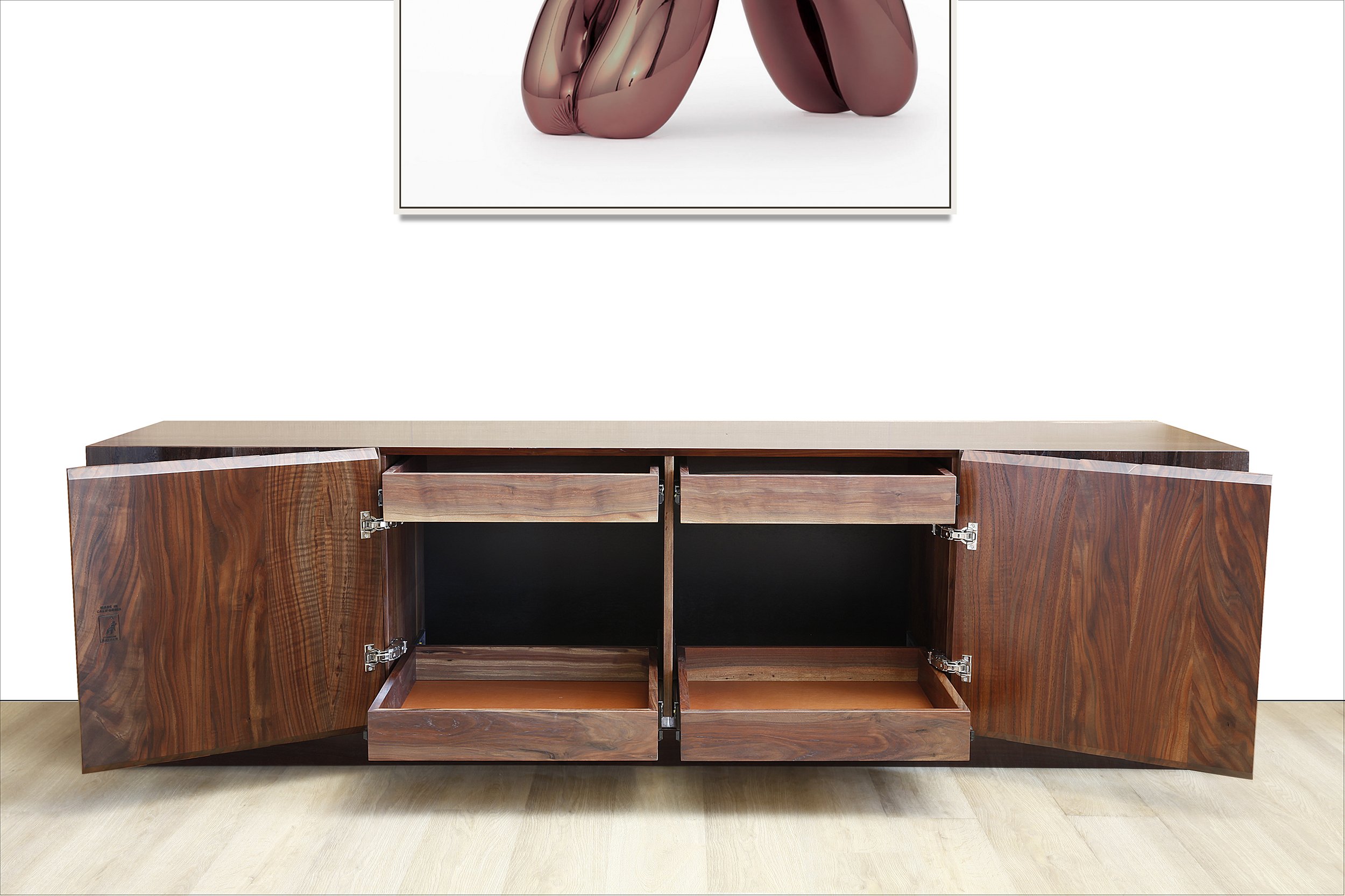 Credenza-4.jpg