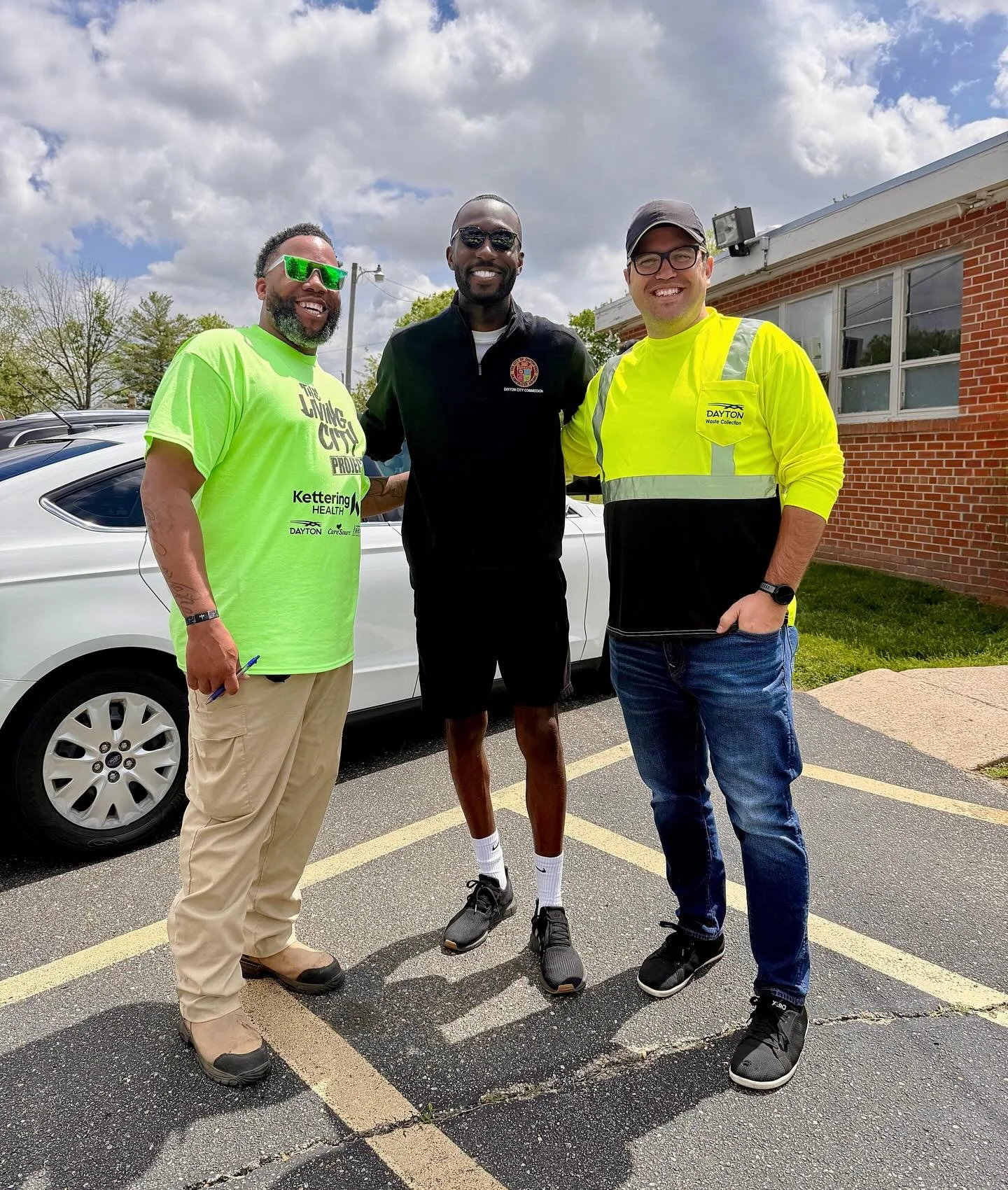 Proud to be part of the Living City Project citywide cleanup today.

Since 2019, this has become a strong Dayton tradition as residents, our city public works crews, and volunteers all show up to take pride in our neighborhoods.

Thank you to everyon