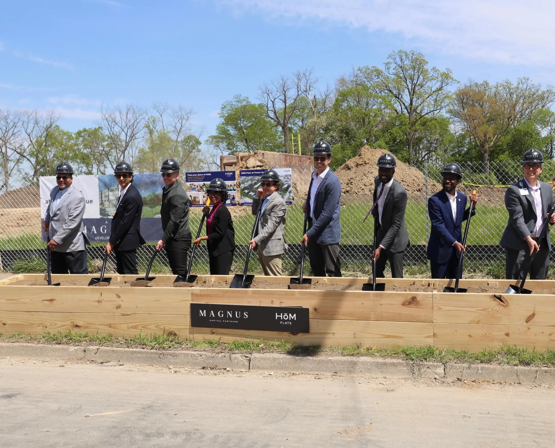 Proud to join neighbors and partners in Five Oaks for the groundbreaking of a 260 unit development of workforce housing. 

This $70 million investment means more families and working people will have a place to call home in Dayton. Excited to see it 