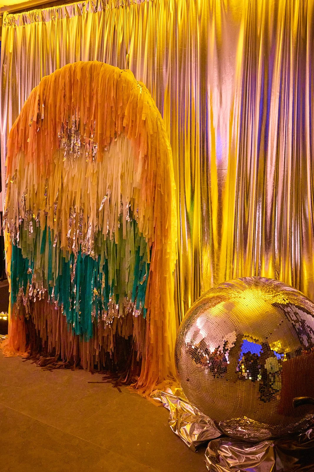 Damm-Fine-Food-70's-themed-60th-Disco-384_websize.jpg