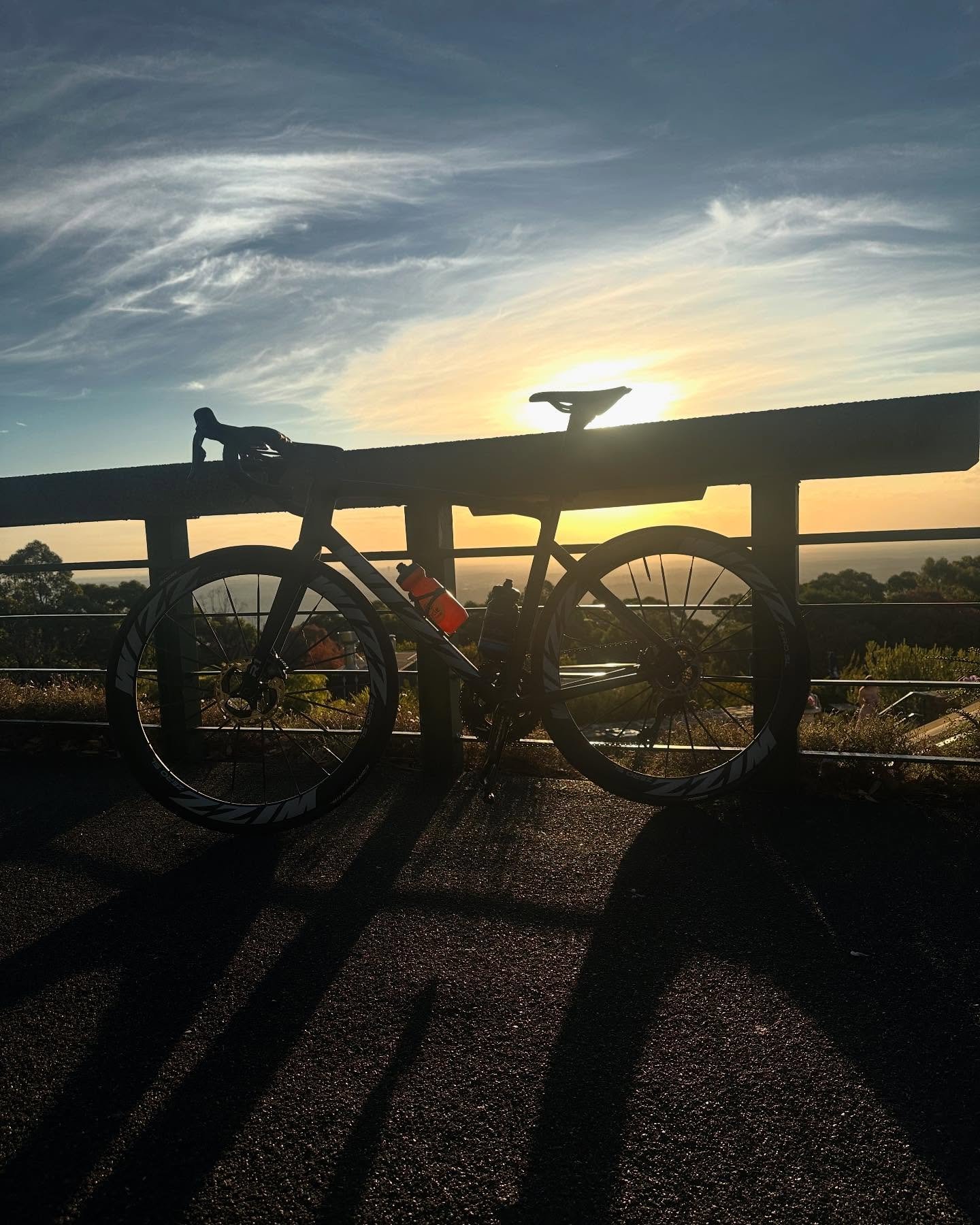 Silhouette. Like nothing else. 
@wizzbikes @skyhigh_mount_dandenong #ridebikes #ride #wizzbikes #ridewizz #cycle #cyclemountain #hillclimb #hills #mountains