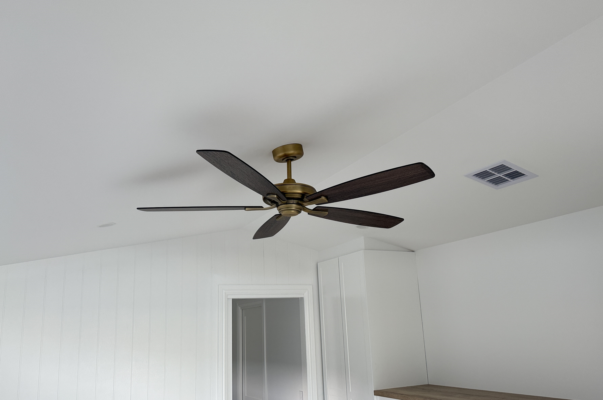 Licensed electrician from Carrum Downs installed bespoke DC ceiling fan in Frankston