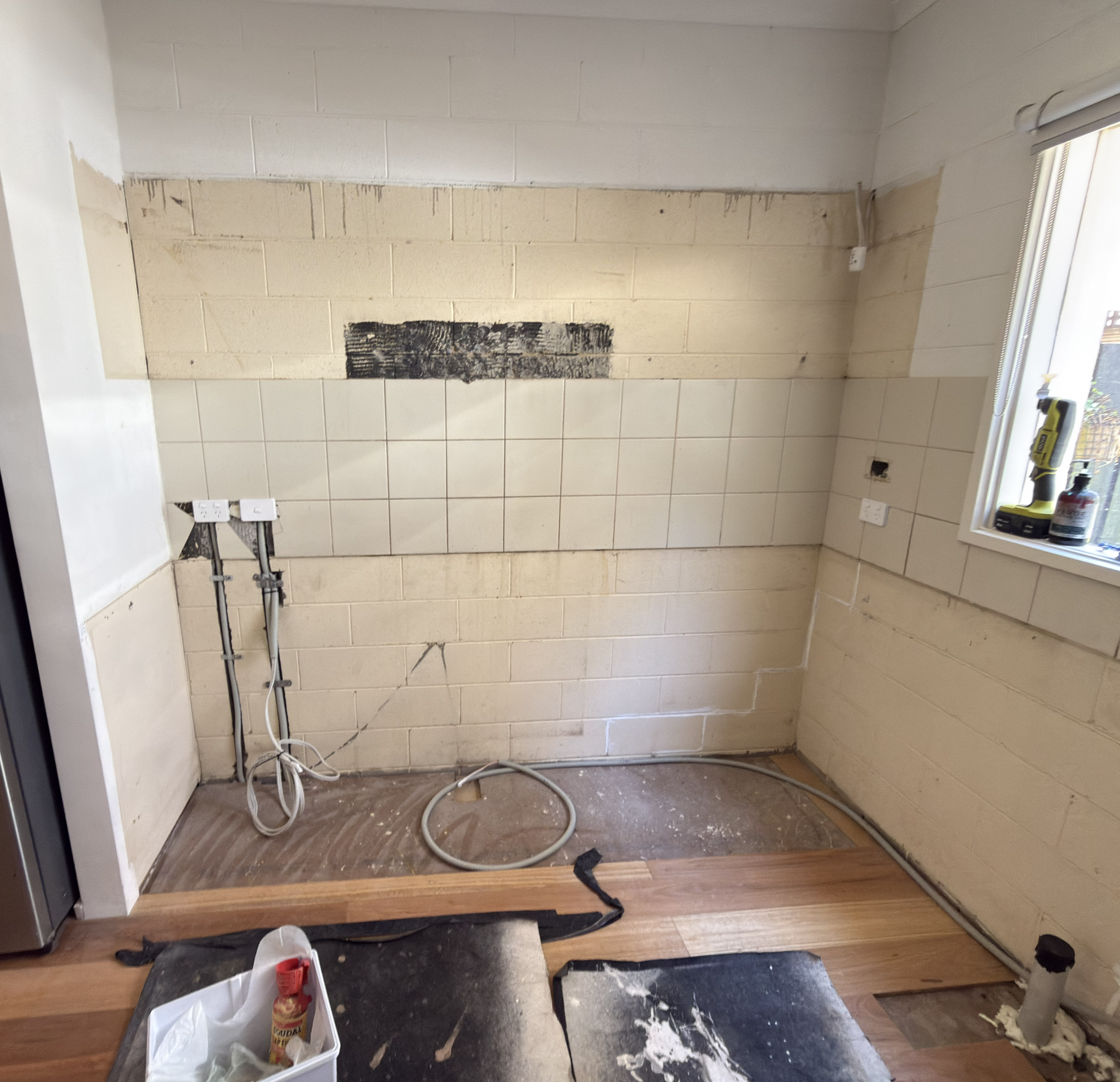 Local licensed Carrum Downs electrician roughing in during a kitchen renovation in Frankston.