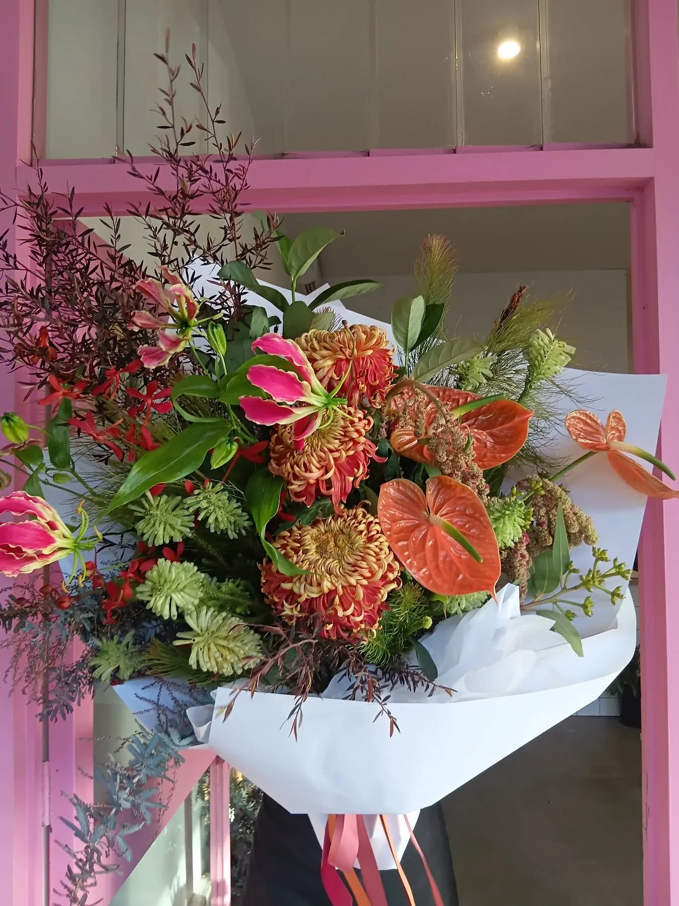 Happy Saturday flower lovers! 🧡