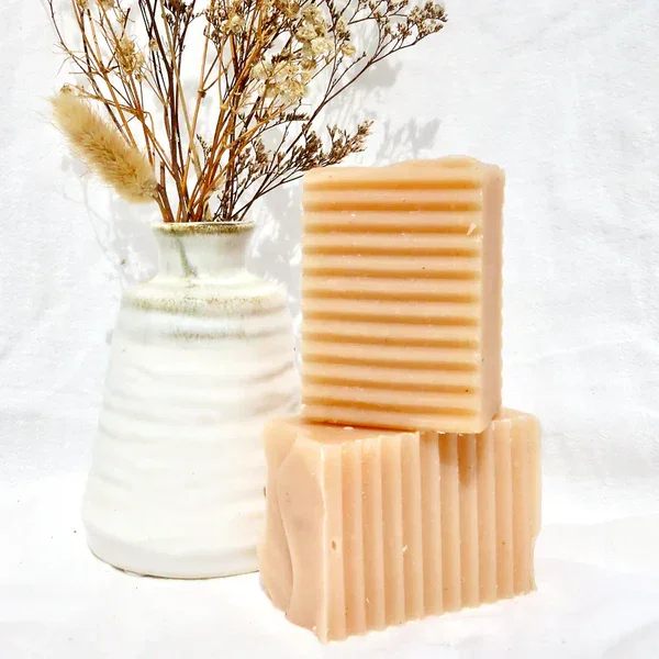 Peachie Collective patchouli soap bar 110g with pink clay and nourishing plant oils.