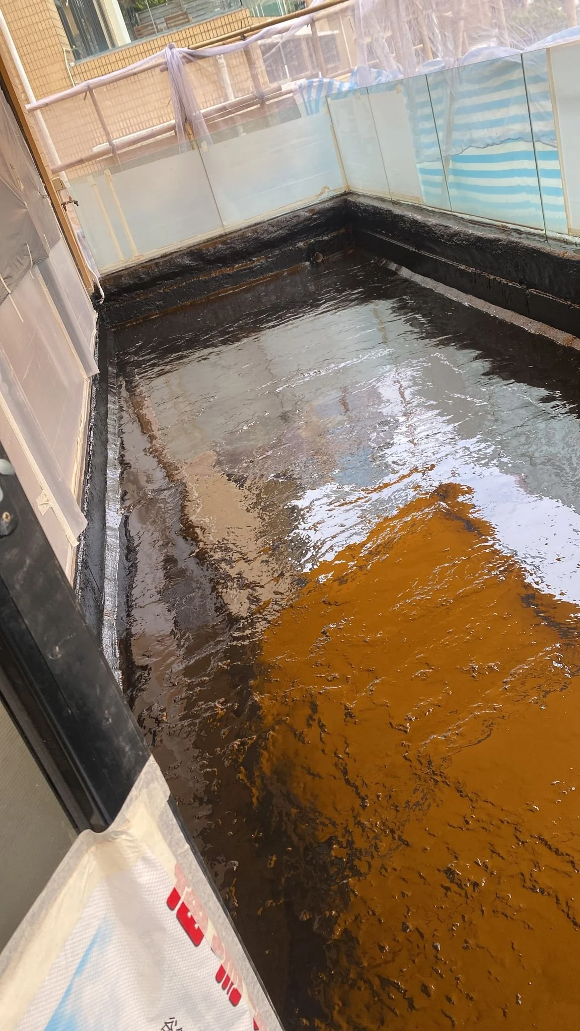 天花漏水