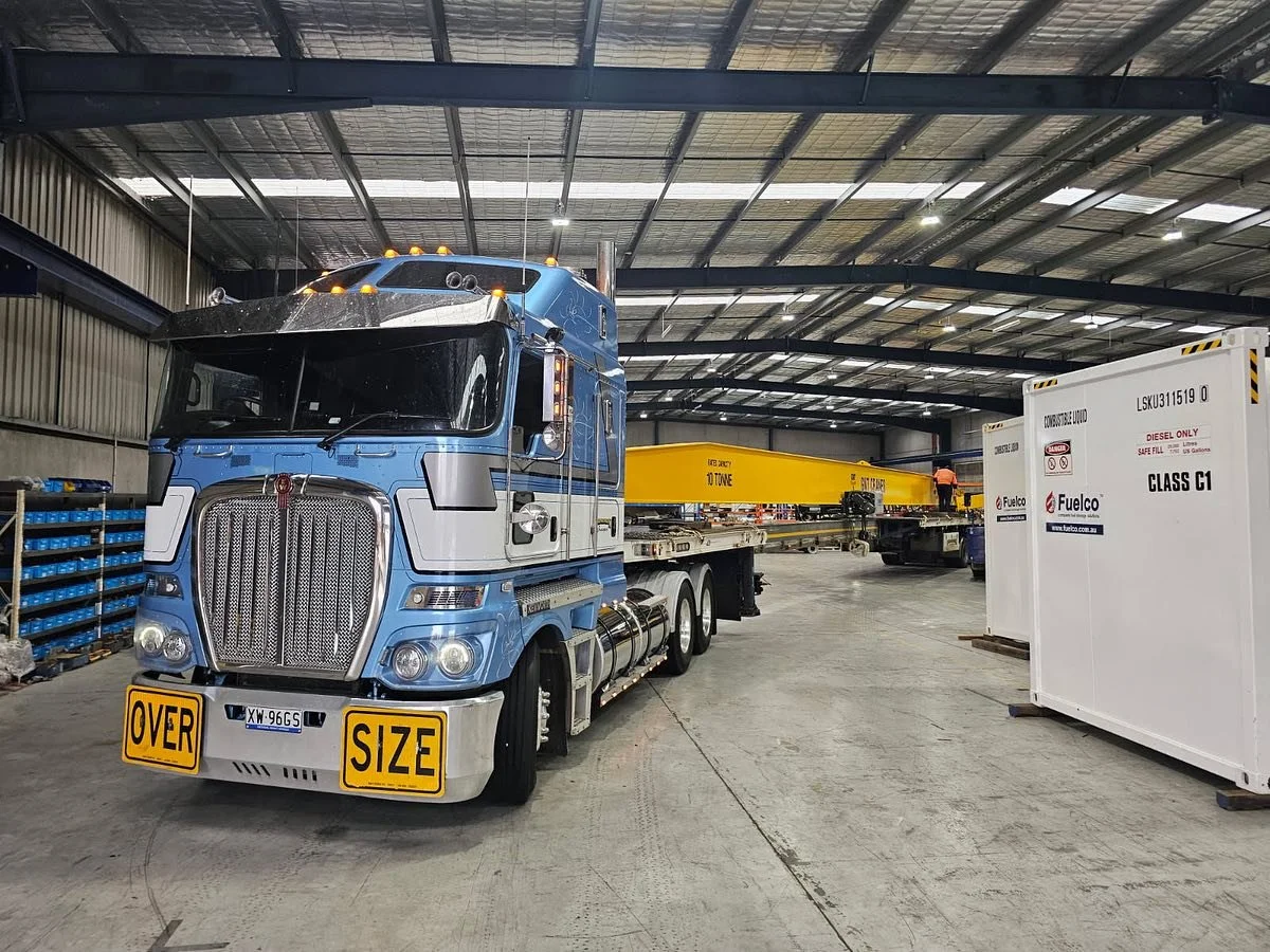 No load is too big 🏭 🏗️ 
Contact us today to request a quote for your next big job 🚛💨 

#stephensontransport #kenworth #oversize #heavyequipment #australiatransport #trucking #truckinglifestyle #heavytransport #victoriatransport #victoria #aussie