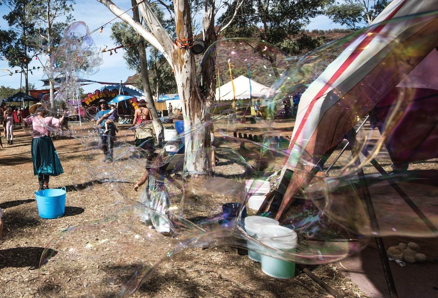 Bubbles in the Desert, Wide Open Spaces, 2017 - photo credit: Fold Back Media