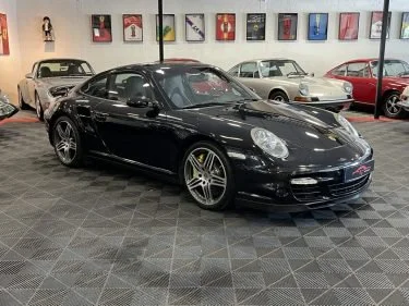 Mandataire Auto ou Importateur Spécialisé ? Comprendre la Différence pour votre Achat Premium