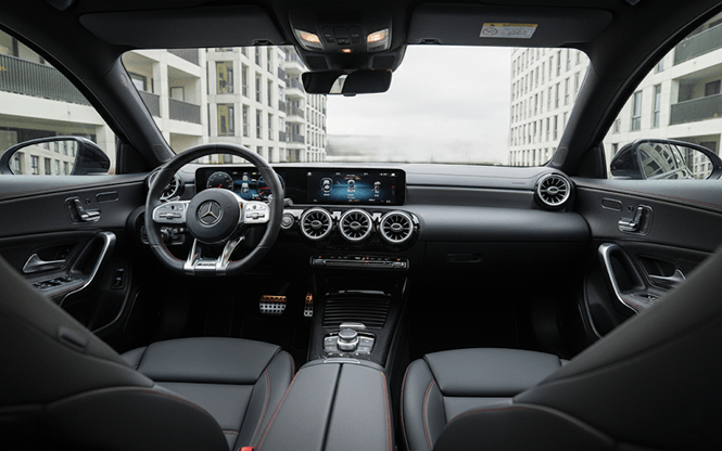 Intérieur Mercedes CLA Shooting Brake AMG