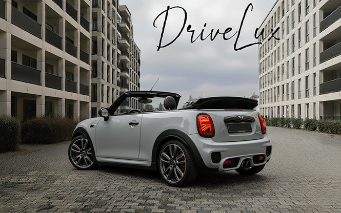 Mini Cooper S JCW Works Cabriolet vue arrière