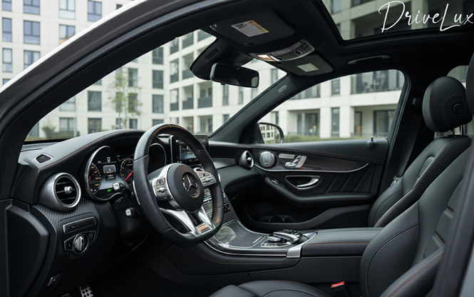 GLC 63 S AMG habitacle