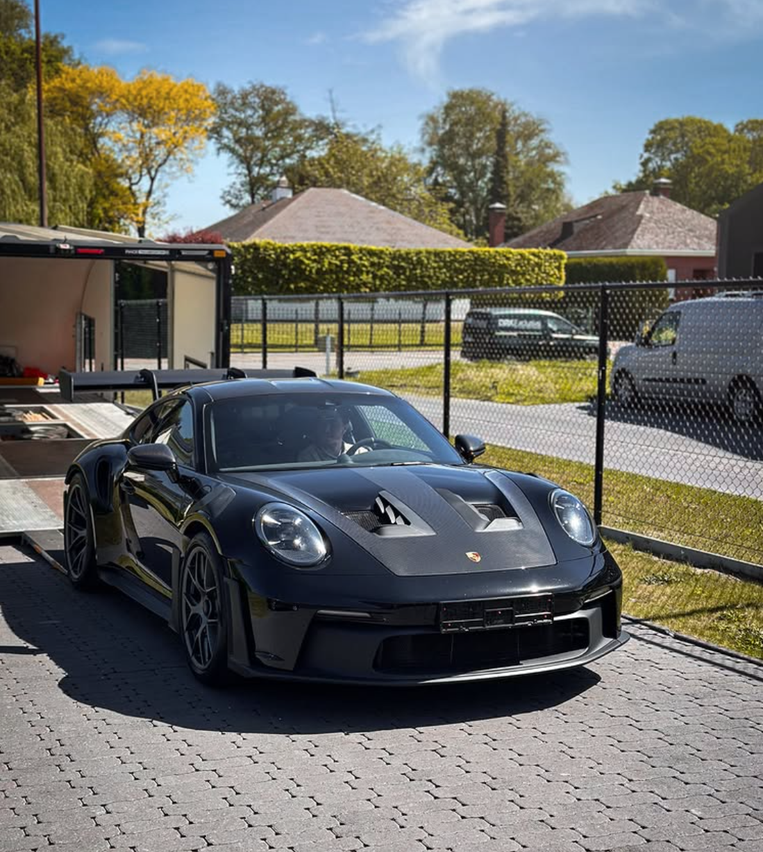 Livraison de voiture de prestige à l'hôtel : Luxembourg, Saint-Tropez, Monaco, Knokke-Le Zoute, Paris...