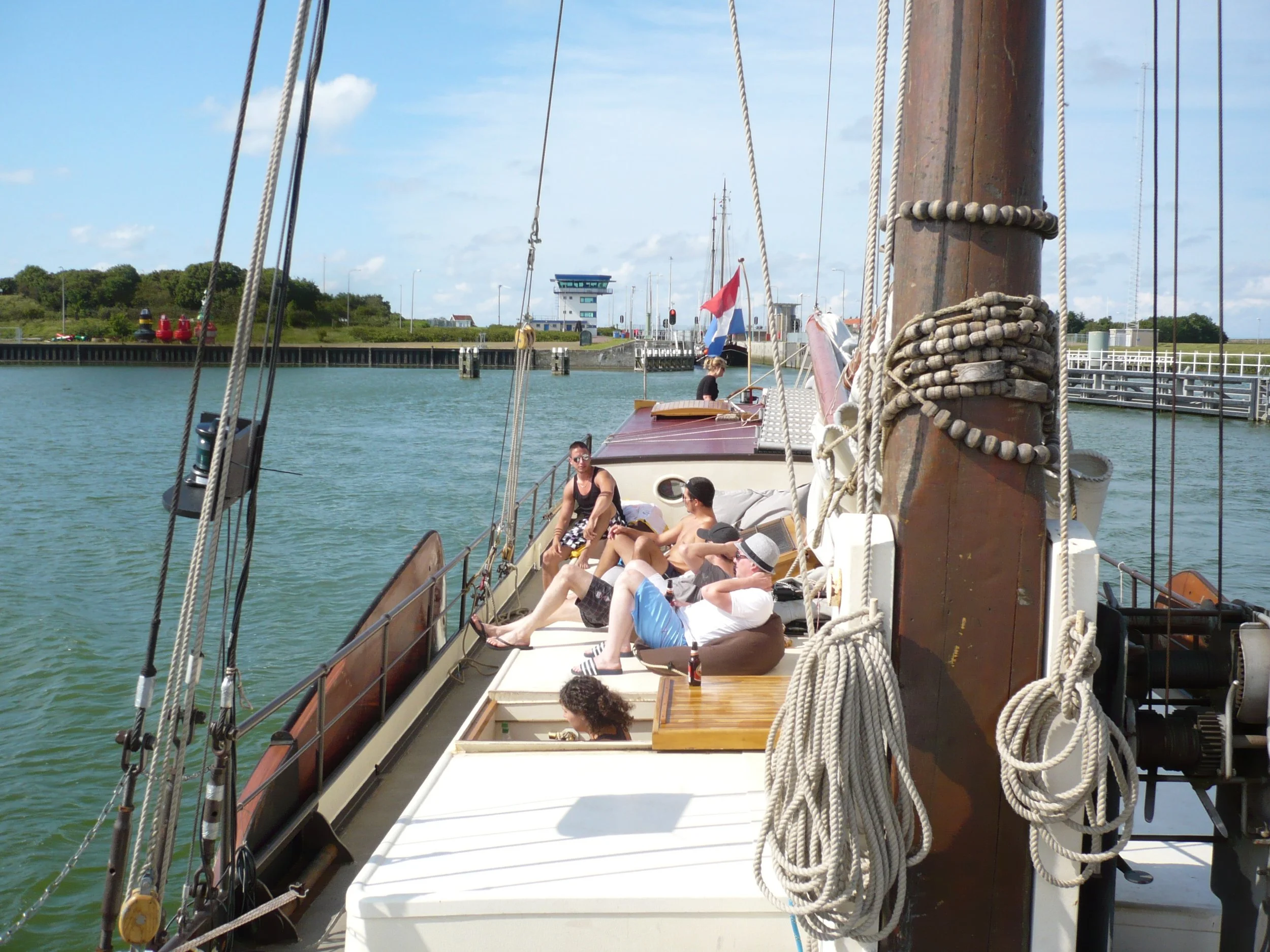 People on "De Vrouw Dina"