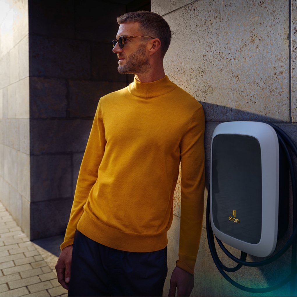 yellow user mockup 1.jpg