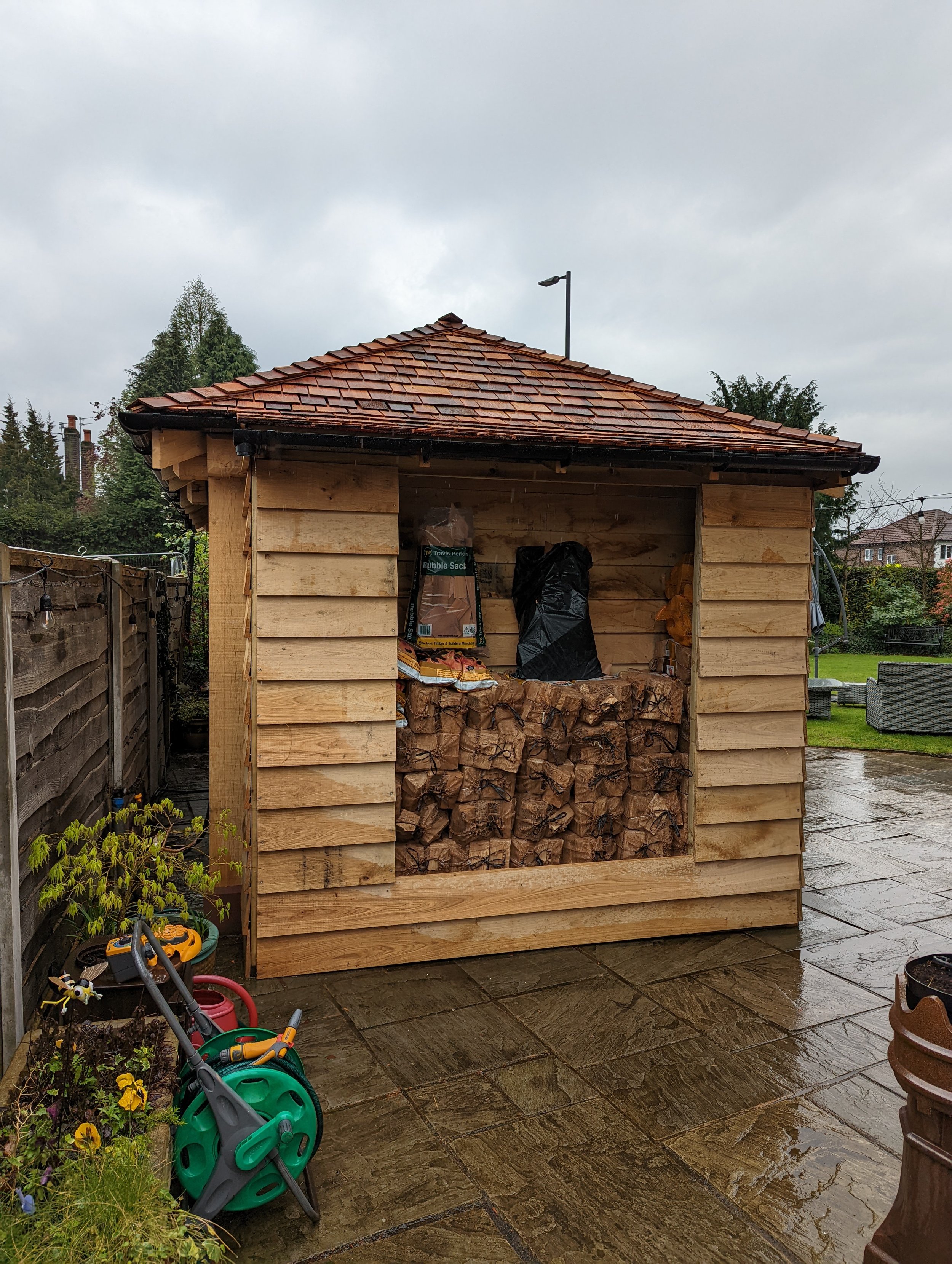 Oak Framed Log Store