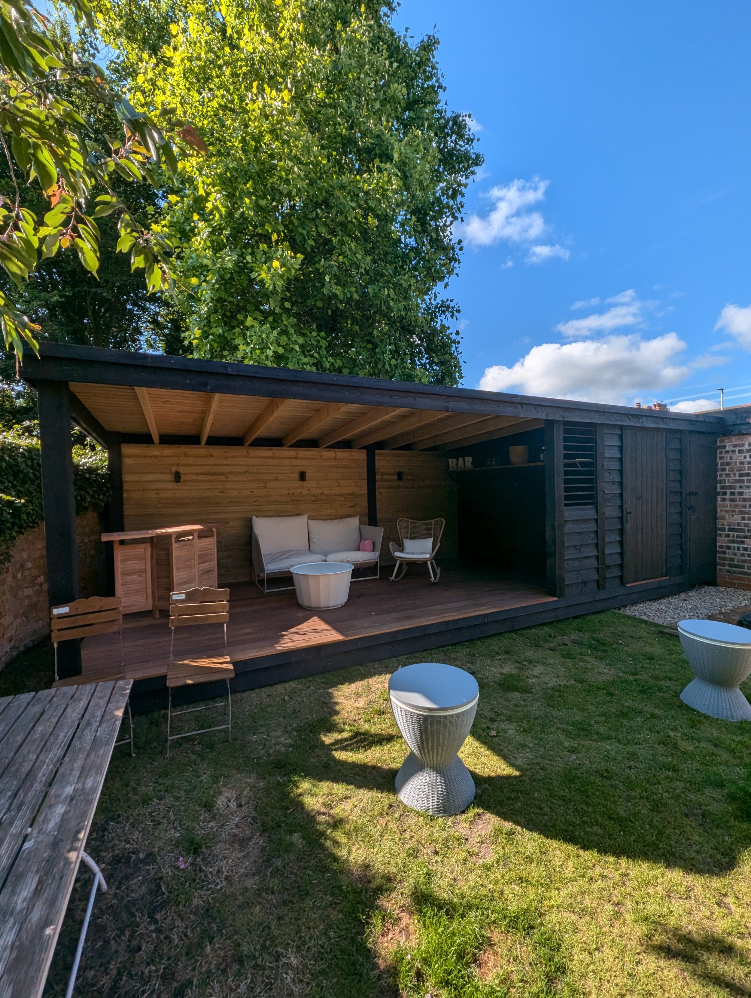 Garden Room with Black Featheredge Cladding