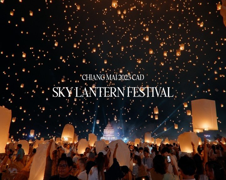 Moments we&rsquo;ll remember for a lifetime 🕯️✨

Chiang Mai 2025 CAD Yi Peng Sky  Lantern Festival

今年のビジョンボードにも入れてたコムローイ祭り
一生に一回は行きたいと思っていた祭りに行けて本当によかった😌

信じられないほど美しく、とても素晴らしい瞬間でした！
そしてこの景色をみんなと見れたのがよかった🥹

会場までの送迎バスが違う場所で止まって落ろされたり、祭りの最後で大雨降ってきてび