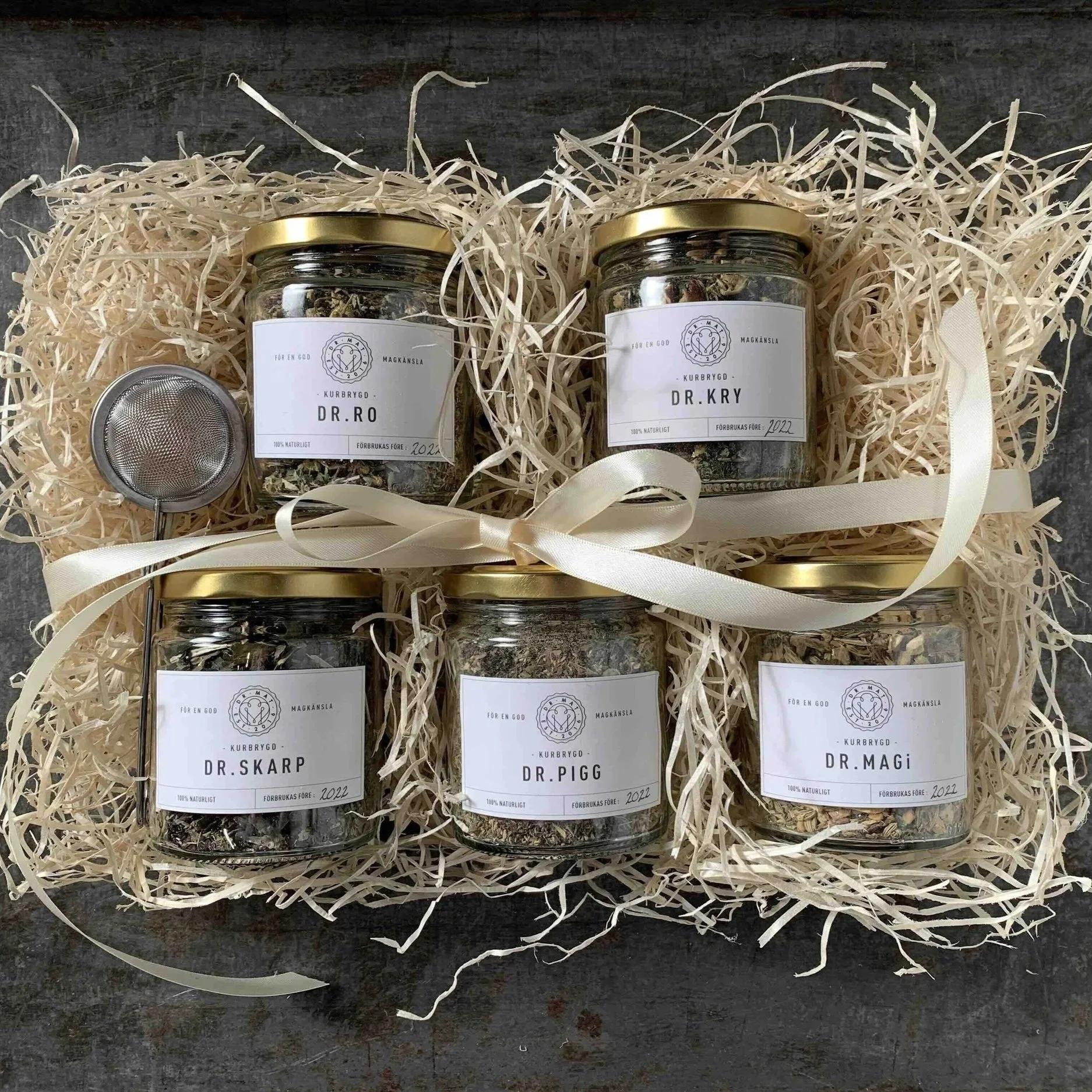 Noga utvalda och sammansatta örtteer från Dr Mat - Förpackad i en fin presentlåda.