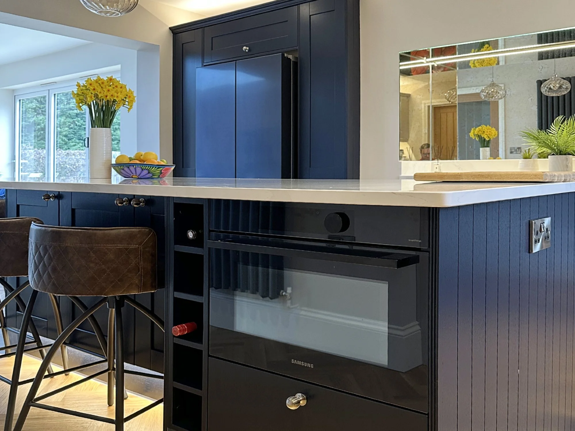 Navy Blue & Cashmere Shaker Kitchen in Riseley