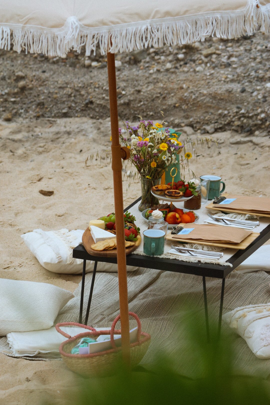 Creative Beach Picnic: Embroidery with Ocean Plastics