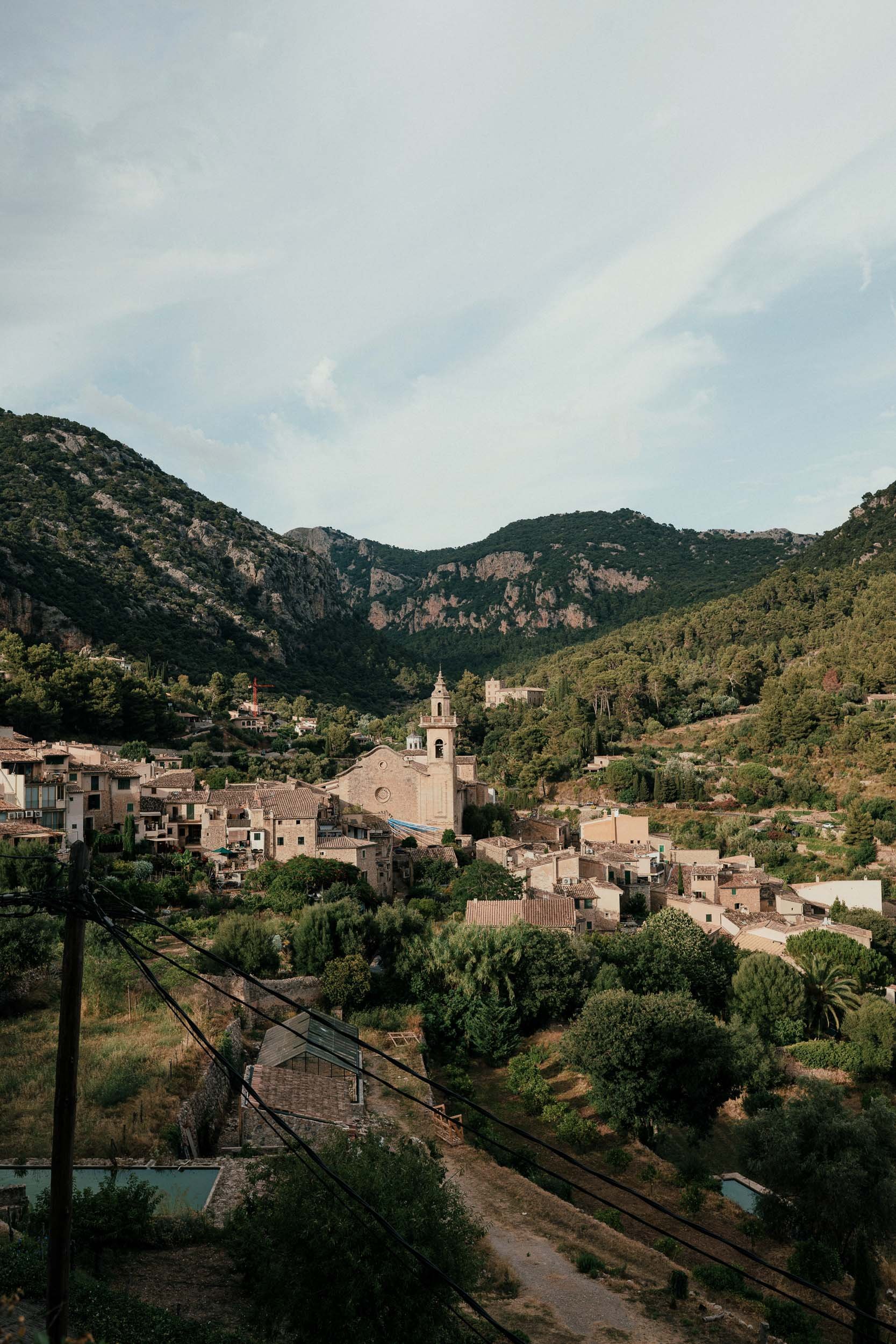 Editorial destination wedding photography in Mallorca by Studio Aelina