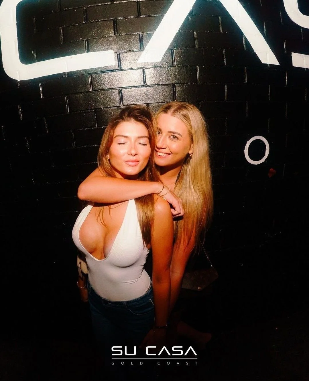 Ladies, get treated like the VIP you are every Thursday 💎

Pick up your golden wristband at the door to access all of the perks x