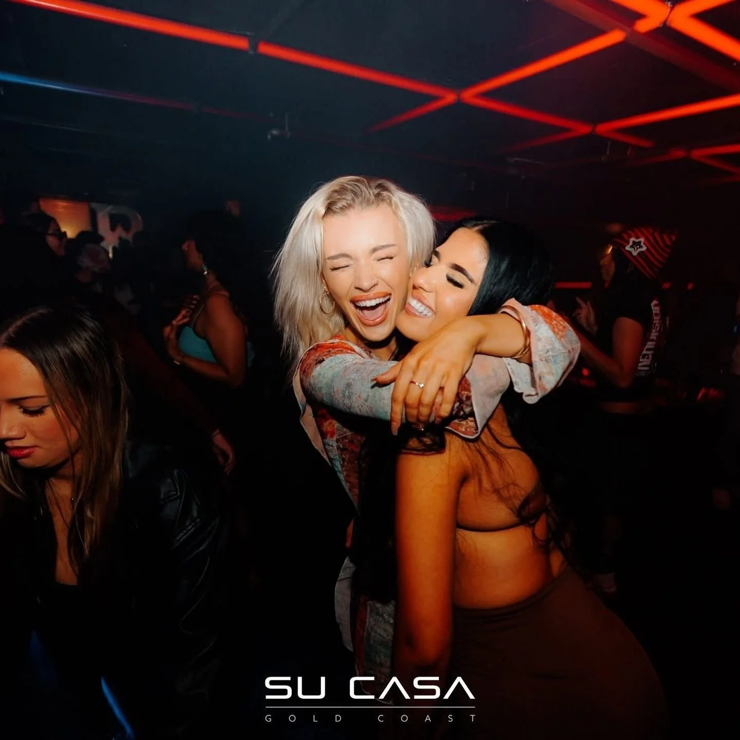 Sunday Sessions at the coast don&rsquo;t get much better 📈 Pick up your golden wristband at the door to access all of the perks x