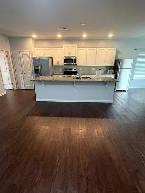 kitchen 2.jpeg