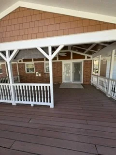 porch 2.jpeg