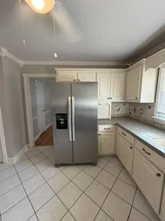 kitchen 2.jpeg