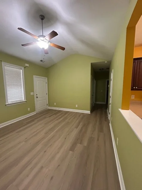Living Room 2.jpg
