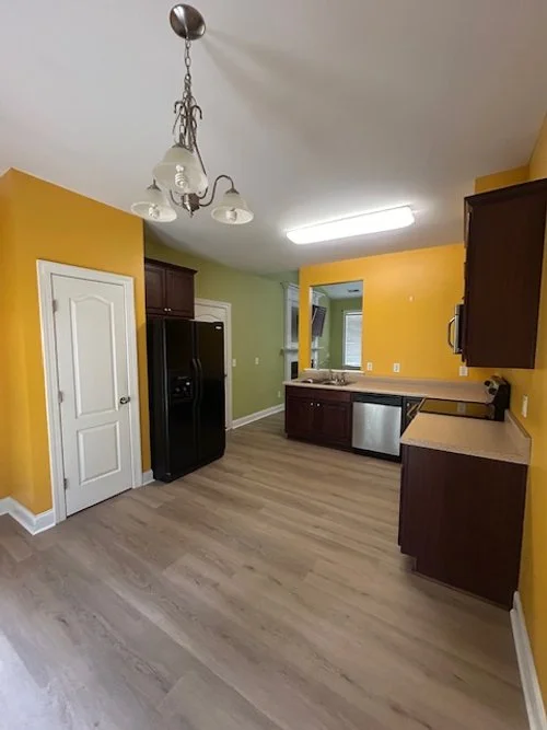 Kitchen 4.jpg
