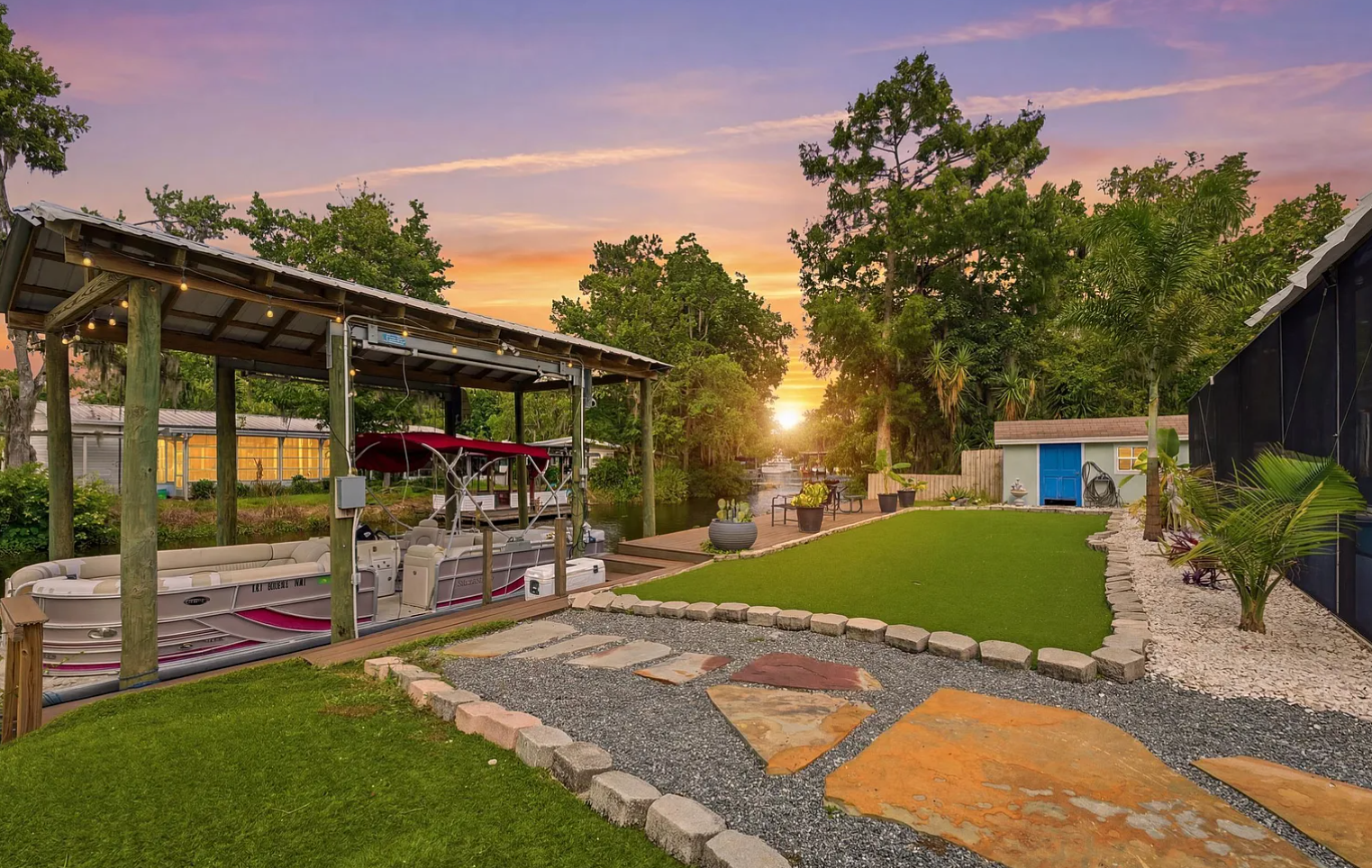 3 Bedroom Waterfront Home in Palatka FL with Pool and Boat Lift