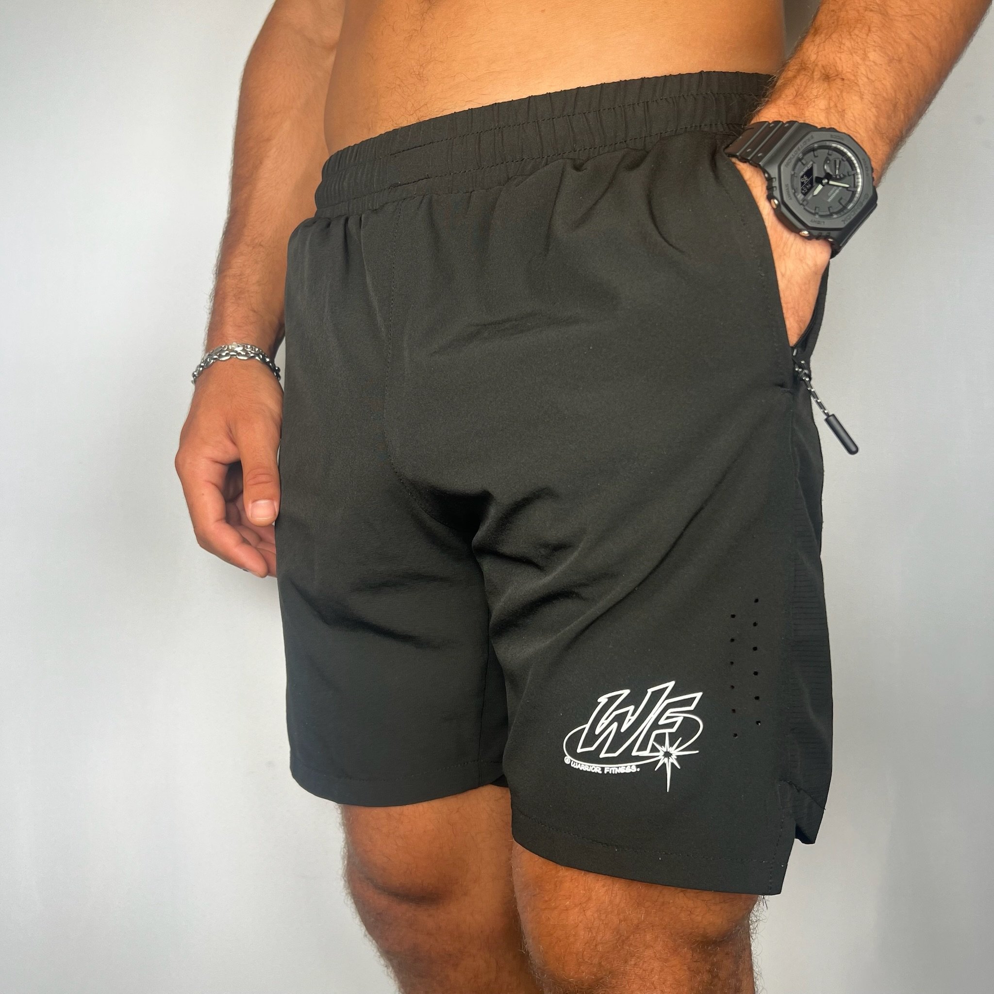 Short noir