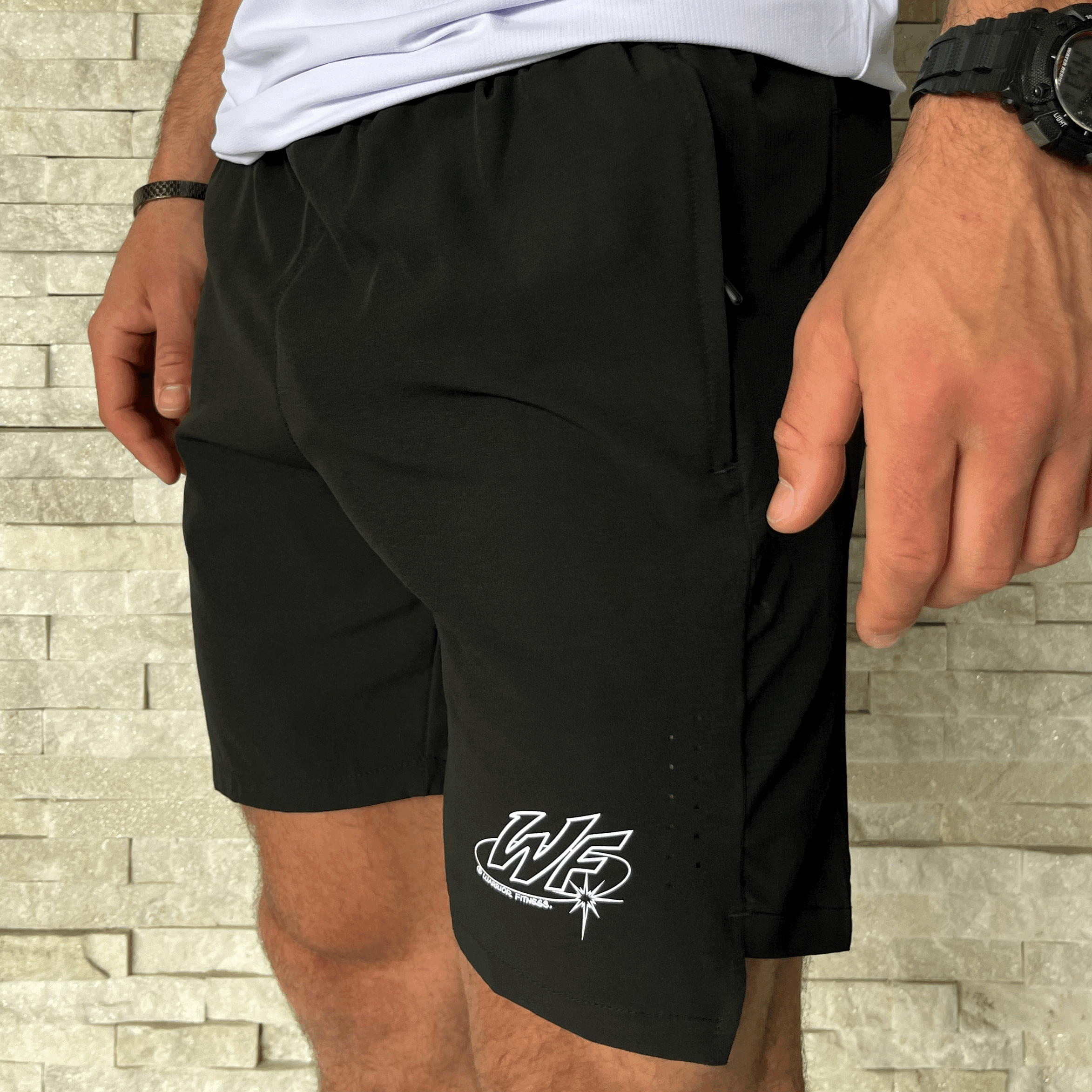 Short noir