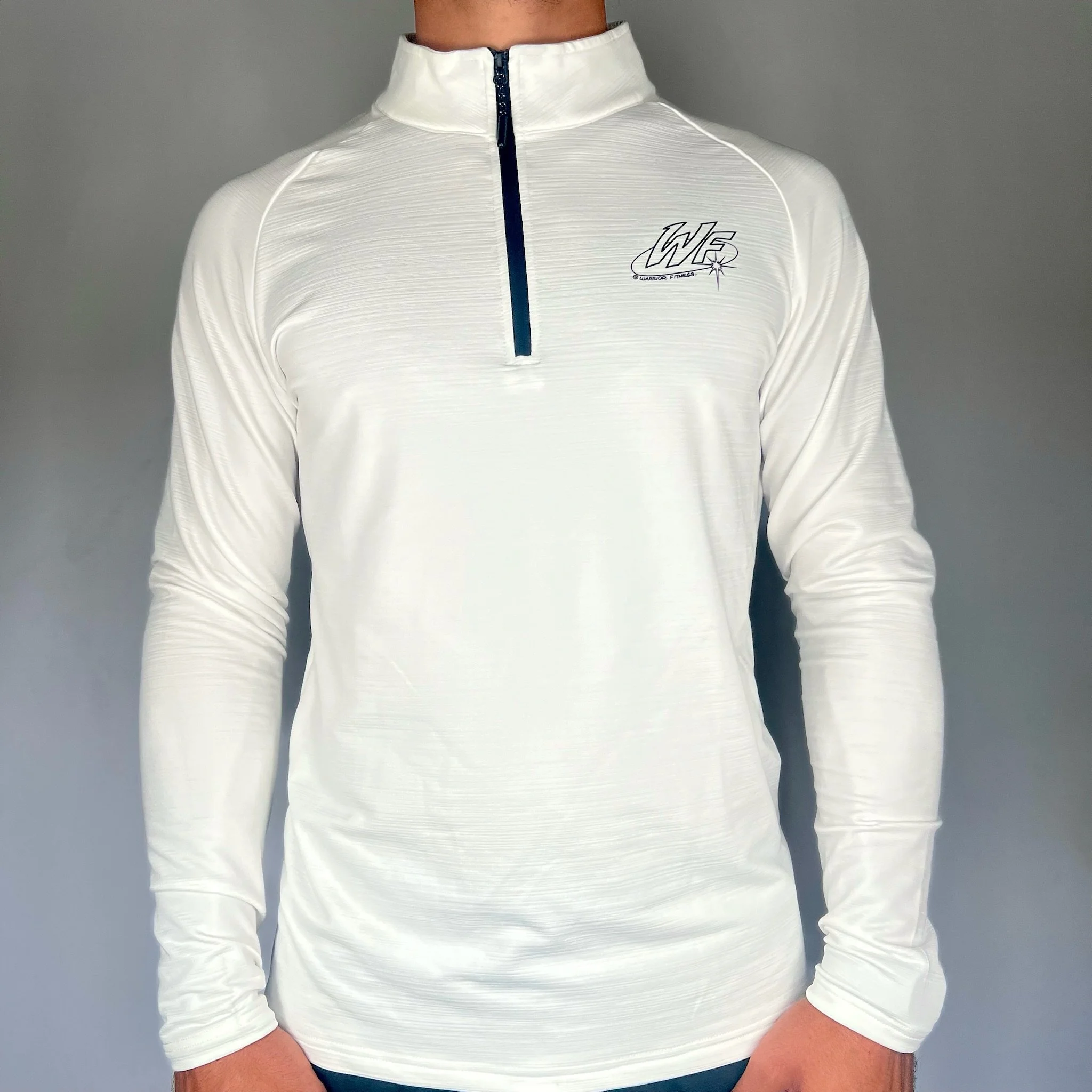 Pull zippé blanc